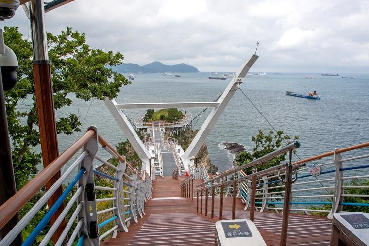 Songdo Yonggung Bridge · Amnam Park to Dongseom