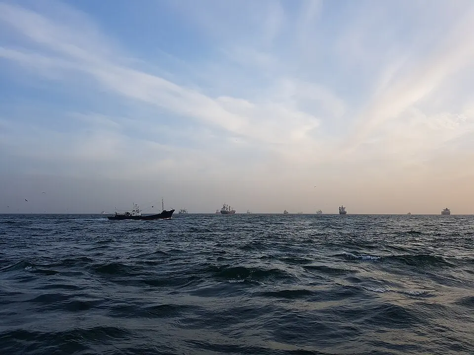 Open sea and ships viewed from Taejongdae