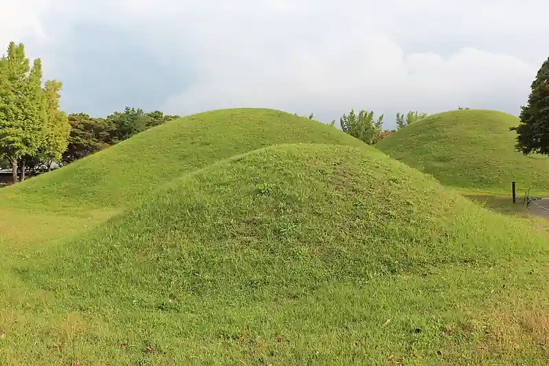 Daereungwon tumuli