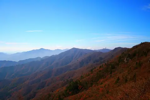 Sobaeksan’s autumn ridges