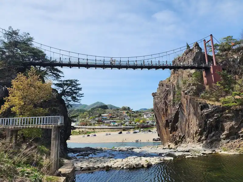 Sujupalbong riverside bridge