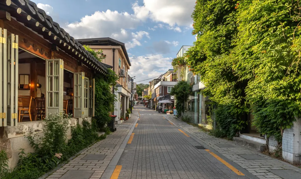 Gyedong-gil cafés near Anguk