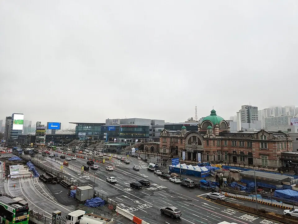 Seoul Station square