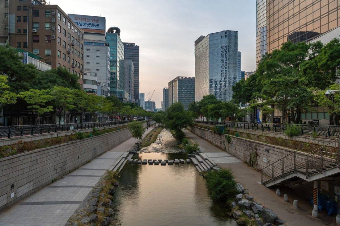 Cheonggyecheon: an optional walk on this route, not a HiKR interior photograph.