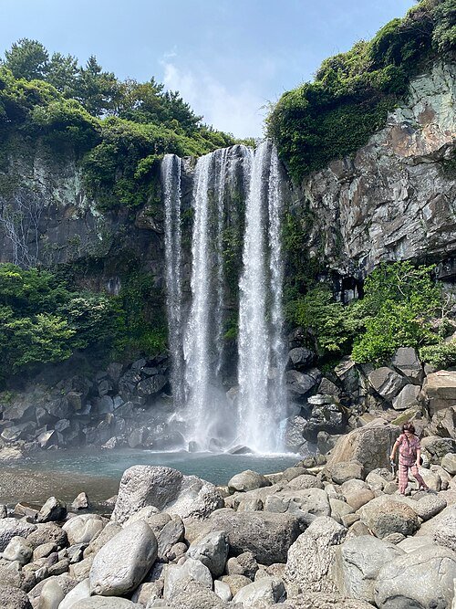 Jeongbang Falls